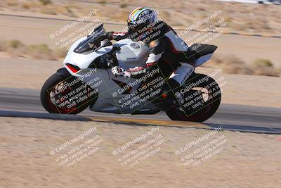 media/Dec-10-2023-SoCal Trackdays (Sun) [[0ce70f5433]]/Turn 9 Inside Set 2 (1115am)/